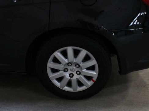 Used 2009 Chrysler Sebring LX FWD image 26