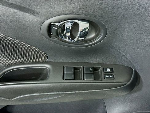 Used 2017 Nissan Versa SV image 20