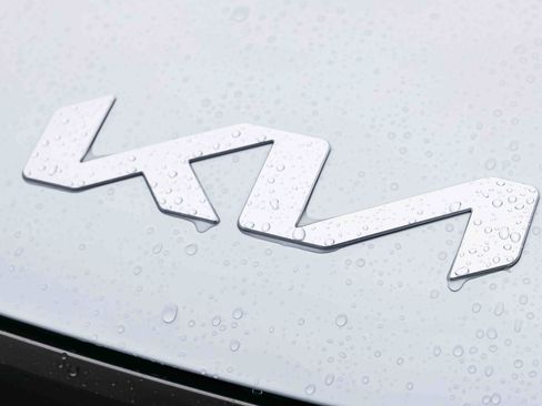Certified 2026 Kia EV9 GT-Line AWD/4WD image 27