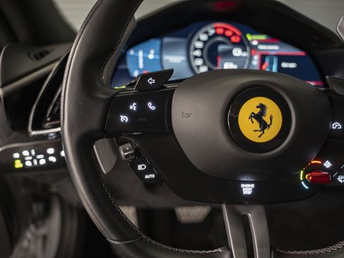 Used 2021 Ferrari Roma RWD image 29