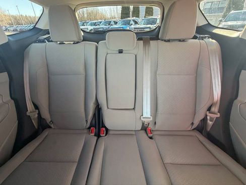 Used 2017 Ford Escape SE w/ SE Cold Weather Package image 17