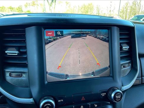 Used 2023 RAM 1500 Big Horn AWD/4WD image 18