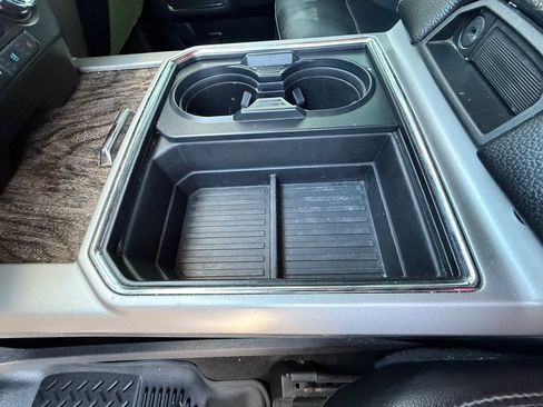 Used 2019 Ford F250 Lariat image 36