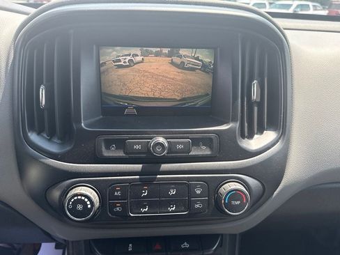 Used 2020 Chevrolet Colorado W/T w/ WT Convenience Package RWD image 17