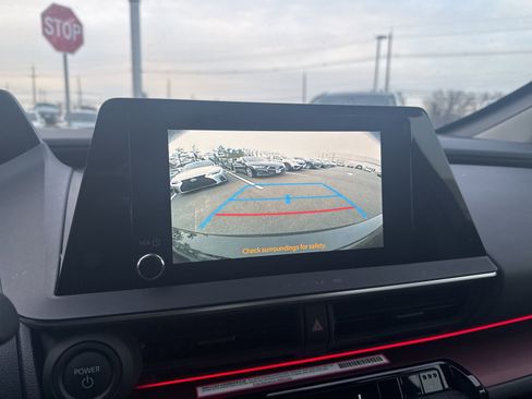 Used 2023 Toyota Prius Prime Premium image 21