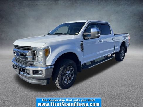 Used 2017 Ford F250 XLT w/ XLT Premium Package image 1
