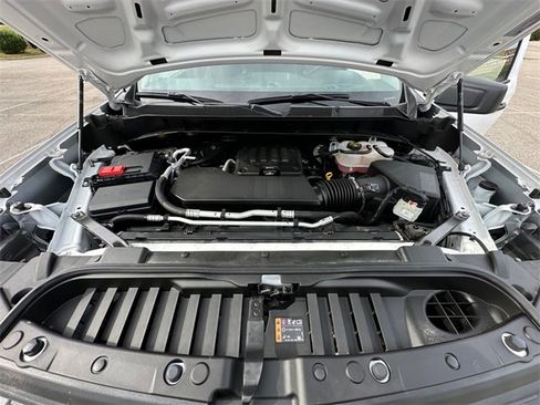 Used 2024 Chevrolet Silverado 1500 W/T image 25