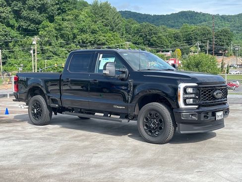 New 2025 Ford F250 Lariat w/ Black Appearance Package image 1