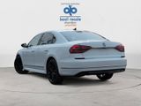 Used 2017 Volkswagen Passat 1.8T R-Line image 5