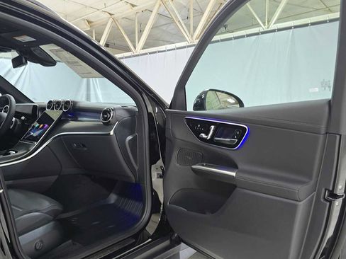 Used 2026 Mercedes-Benz GLC 300 4MATIC image 10
