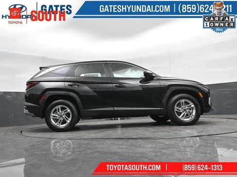 Used 2025 Hyundai Tucson SE AWD/4WD image 36