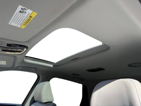 Used 2024 Hyundai Palisade SEL w/ Premium Package image 9