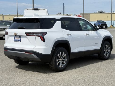 New 2026 Chevrolet Equinox LT AWD/4WD image 5