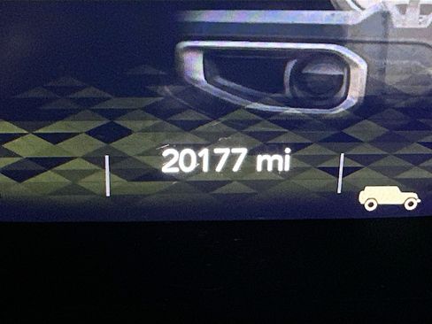 Used 2023 Jeep Wrangler Sahara w/ Cold Weather Group image 18