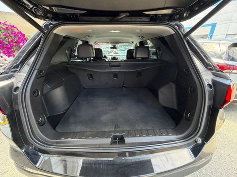 Used 2022 Chevrolet Equinox Premier AWD/4WD image 11