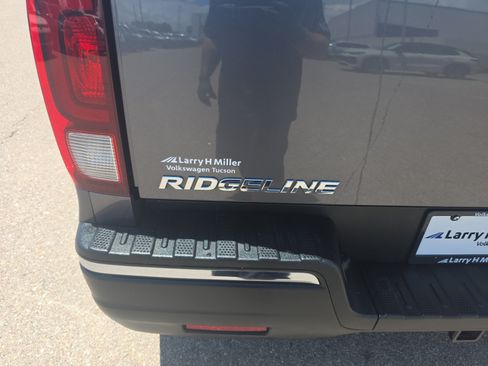 Used 2017 Honda Ridgeline RTL-T image 24