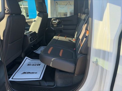 Used 2021 GMC Sierra 1500 AT4 w/ AT4 Premium Package image 12