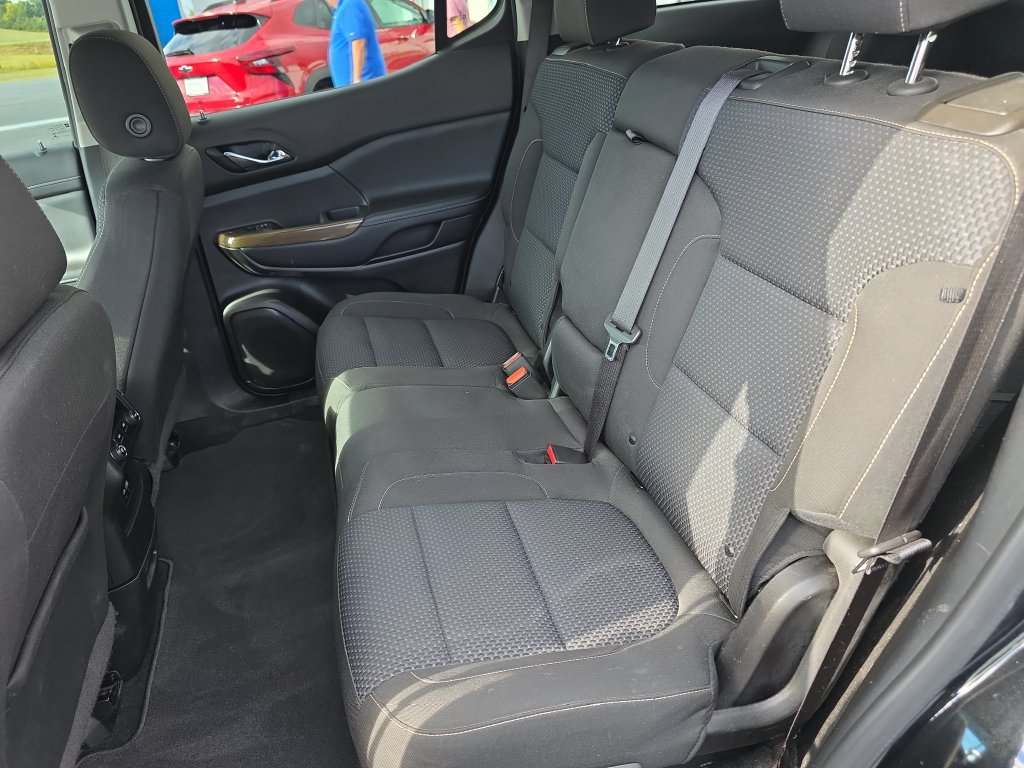 Used 2020 GMC Acadia SLE FWD image 13