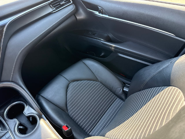 Used 2024 Toyota Camry SE FWD image 14