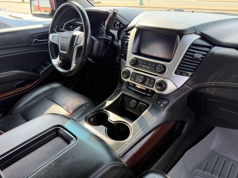 Used 2018 GMC Yukon SLT image 11