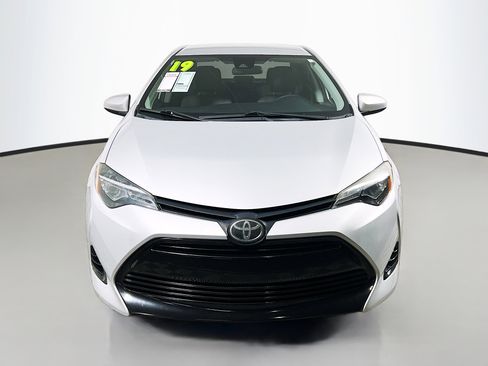 Used 2019 Toyota Corolla LE FWD image 11