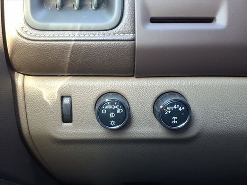 Used 2018 GMC Canyon SLE w/ SLE Convenience Package image 24