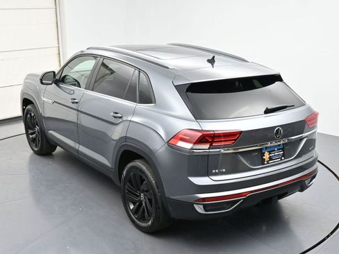 Used 2022 Volkswagen Atlas Cross Sport SE AWD/4WD image 34