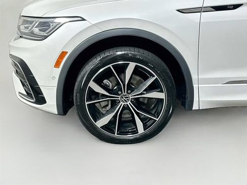 Used 2022 Volkswagen Tiguan SEL R-Line AWD/4WD image 34