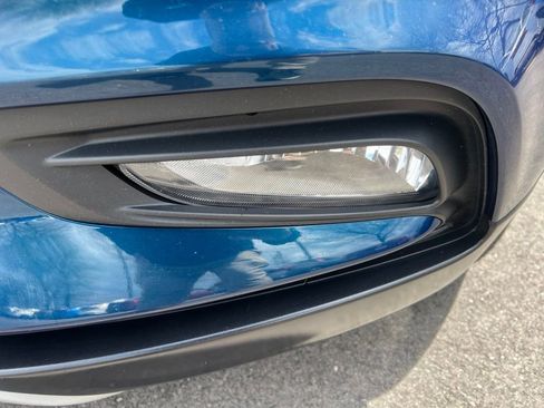 Used 2019 Buick Encore Essence FWD image 28