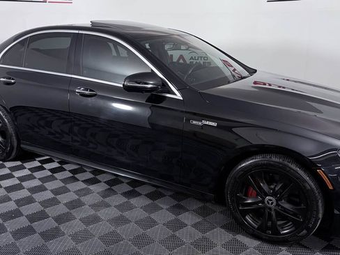 Used 2021 Mercedes-Benz E 350 Sedan w/ Premium Package image 8