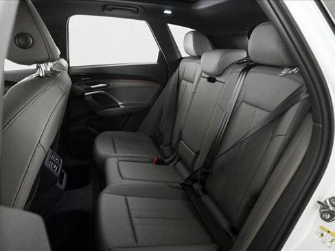 New 2025 Audi Q5 Premium Plus image 12