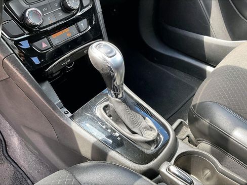 Used 2019 Buick Encore Preferred FWD image 18