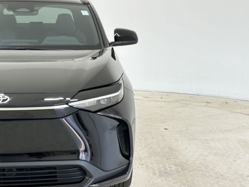 Used 2024 Toyota bZ4X XLE w/ Weather Package image 11