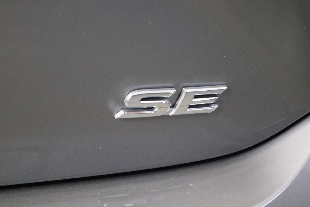 Used 2026 Toyota Camry SE FWD image 44