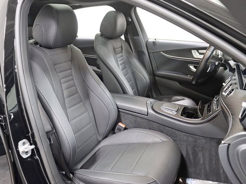 Used 2022 Mercedes-Benz E 450 E 450 4MATIC-Driver Assistance w/ Driver Assistance Package image 32