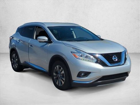 Used 2017 Nissan Murano SL image 3