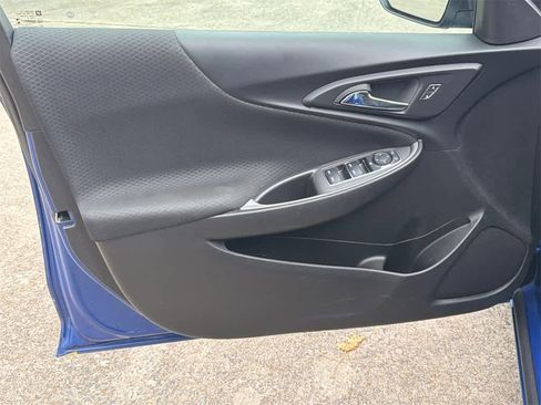 Used 2023 Chevrolet Malibu LT image 11