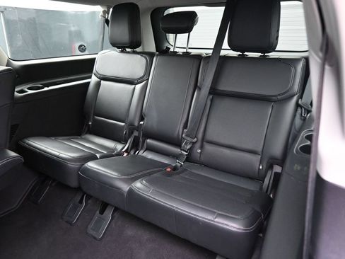 Used 2025 Ford Expedition Max Platinum AWD/4WD image 28