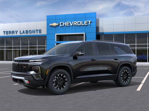 New 2026 Chevrolet Traverse Z71 image 3