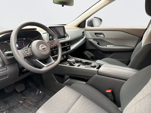 Used 2023 Nissan Rogue SV AWD/4WD image 10