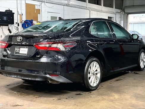 Used 2024 Toyota Camry LE FWD image 13