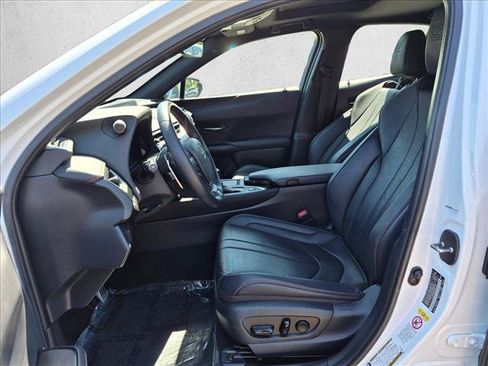 Used 2019 Lexus UX 200 F Sport w/ F Sport Premium Package FWD image 11