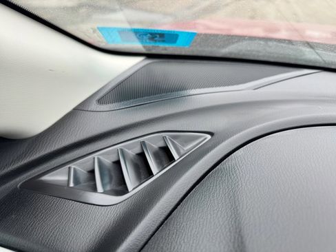 Used 2018 MAZDA MAZDA3 Touring image 31