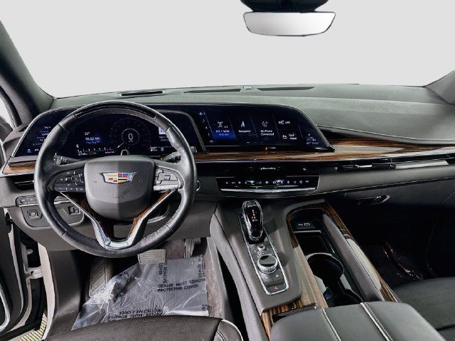 Used 2023 Cadillac Escalade ESV Premium Luxury AWD/4WD image 16