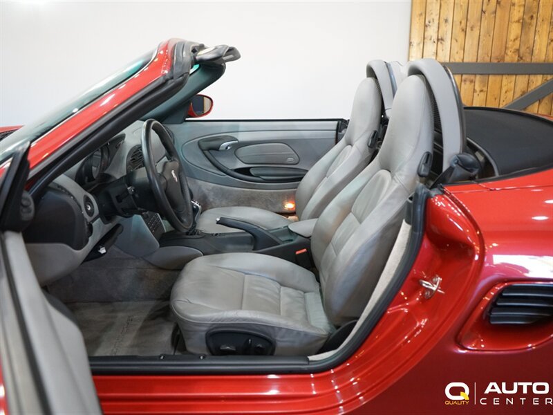 Used 2001 Porsche Boxster RWD image 24