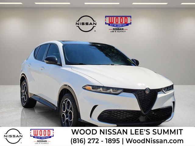 Used 2025 Alfa Romeo Tonale AWD/4WD image 1