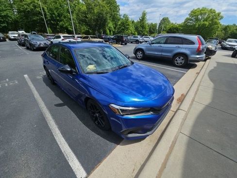 Used 2022 Honda Civic Sport image 8