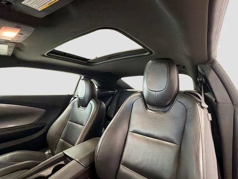 Used 2010 Chevrolet Camaro LT RWD image 19