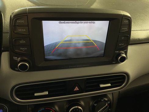 Used 2020 Hyundai Kona SEL Plus AWD/4WD image 5