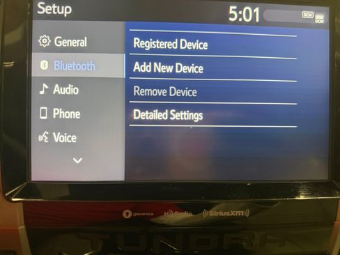 Used 2025 Nissan Kicks SR image 17